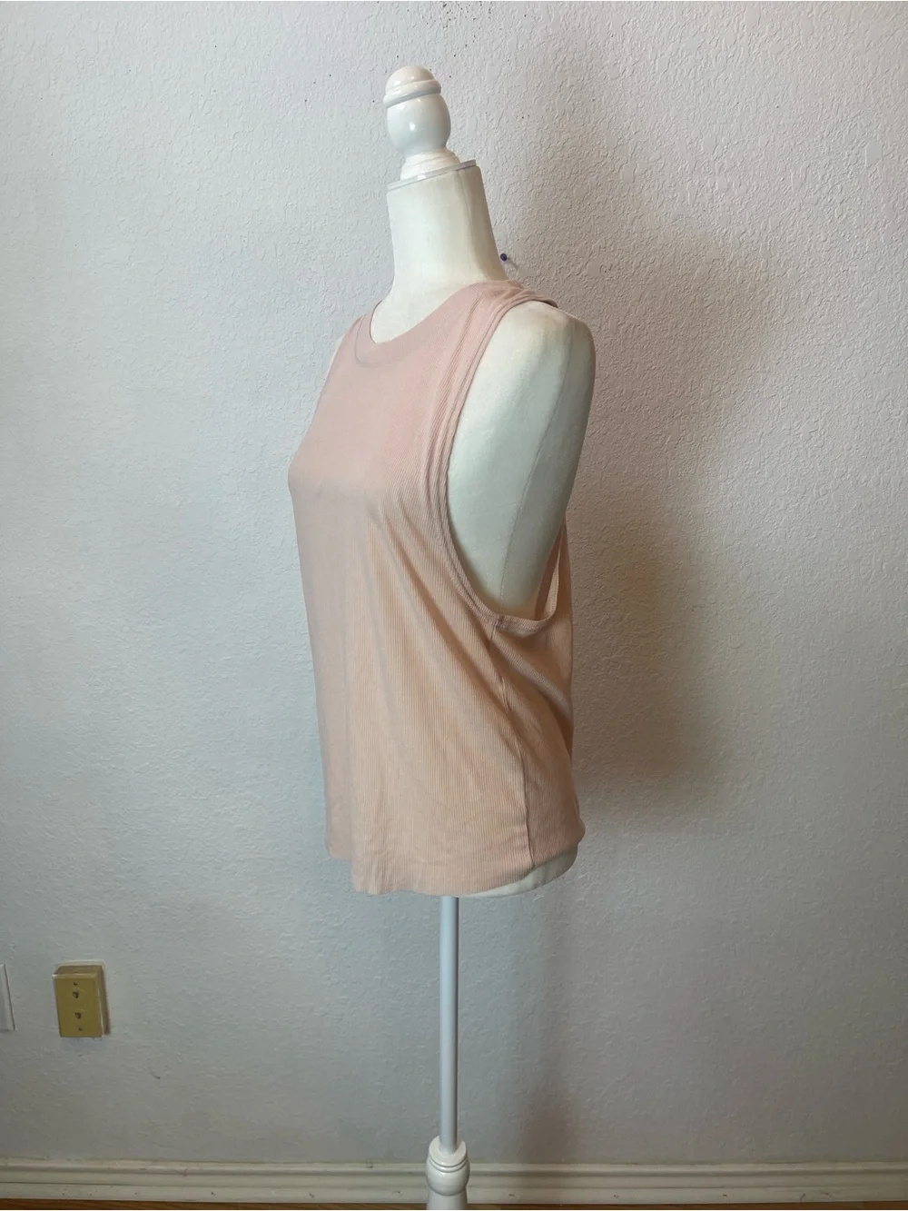 Alo yoga Heat Wave Tank In Blush size M